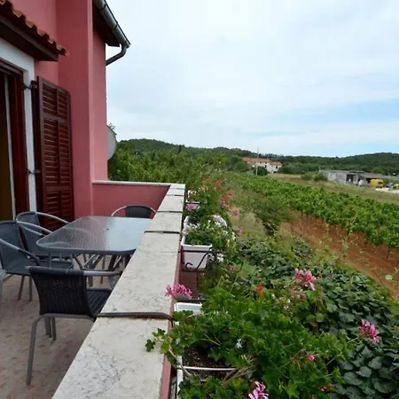 In Vrvari With Balcony, Air Conditioning, Wifi, Washing Machine